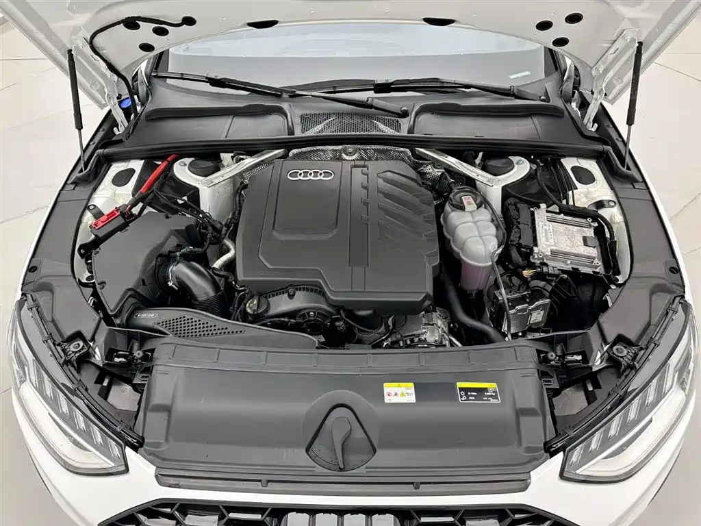 Audi A4L 2023 40 TFSI luxury and dynamic model купить на сайте DeffCars