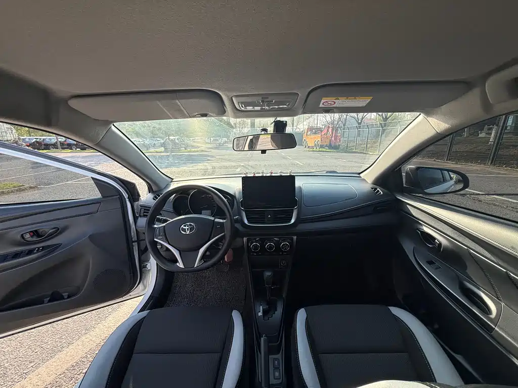 YARiS L Zhixuan 2022 model Zhixuan X 1.5L CVT leading PLUS version купить на сайте DeffCars