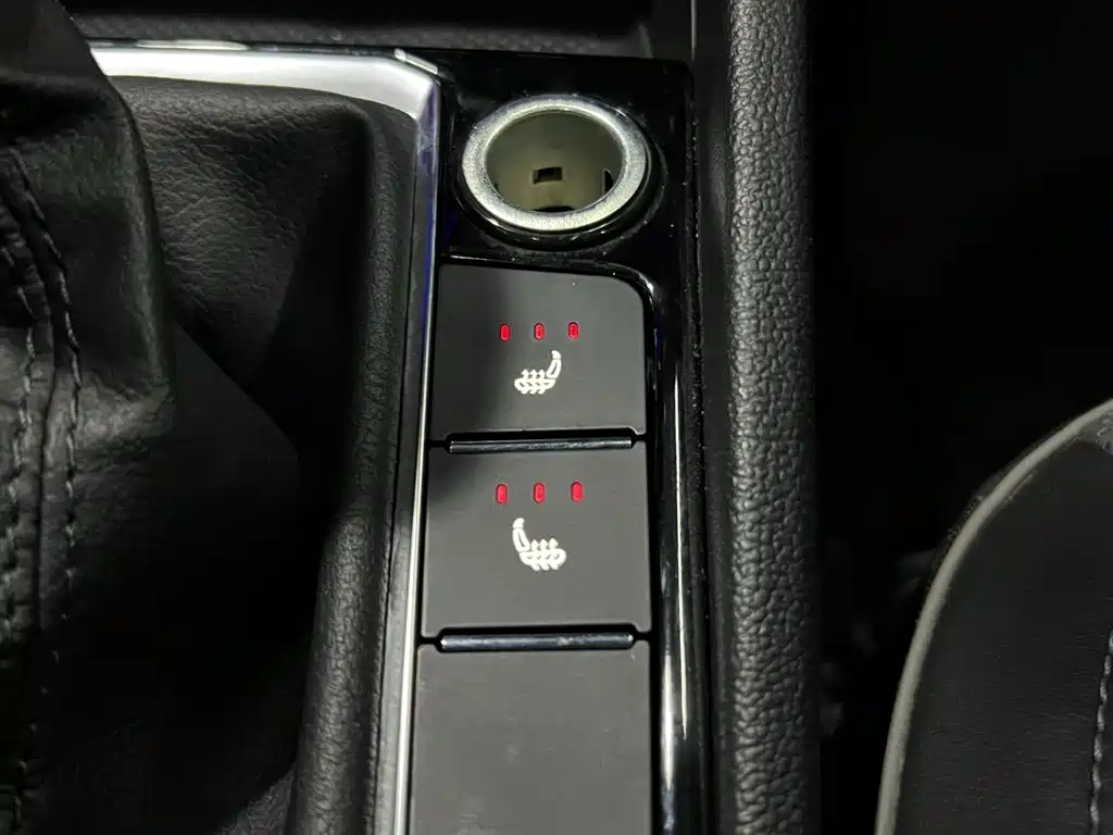 Sagitar 2023 280TSI DSG surpasses Lite version купить на сайте DeffCars