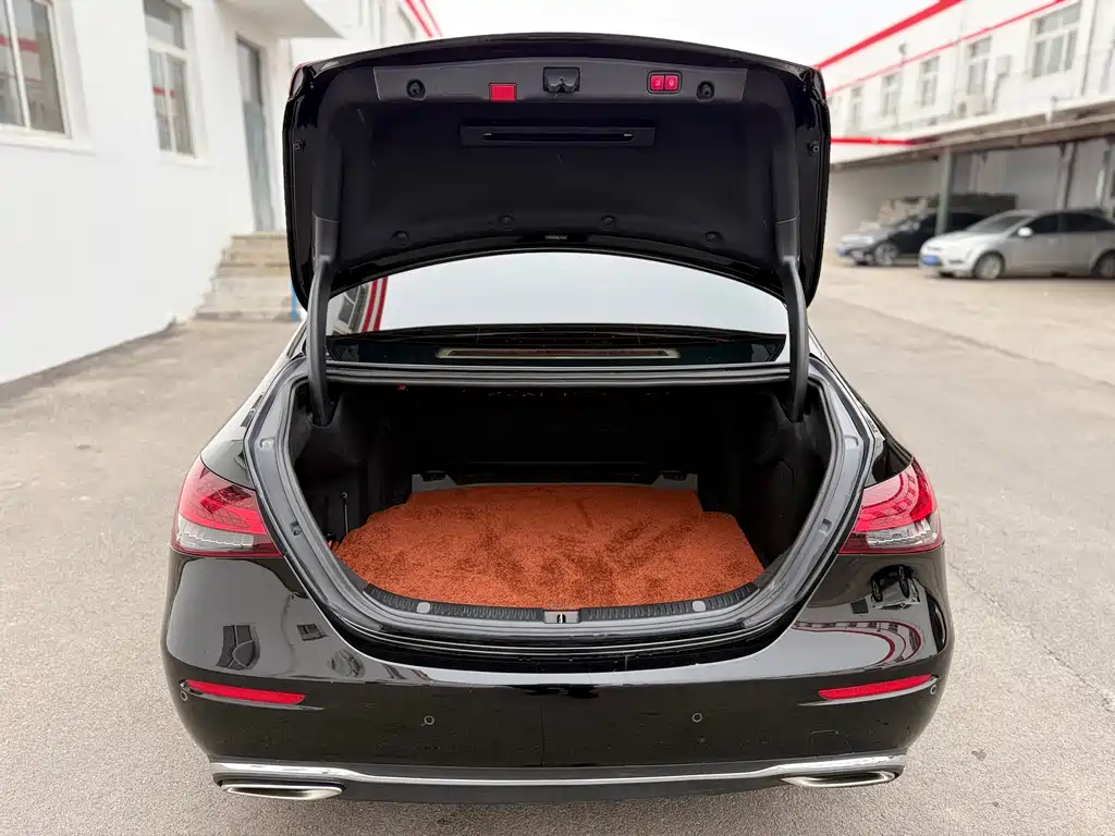 Mercedes-Benz E-Class 2022 E 300 L Fashion купить на сайте DeffCars