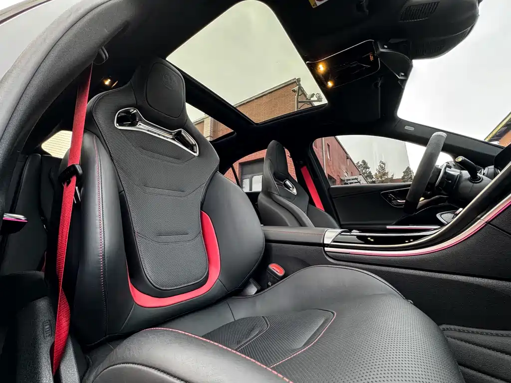 Mercedes-Benz C-Class AMG New Energy 2024 AMG C 63 S E PERFORMANCE F1 Special Edition купить на сайте DeffCars
