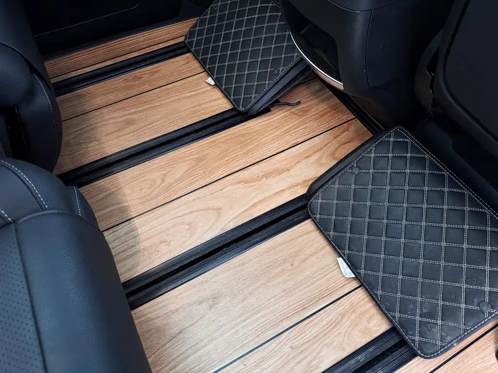 Mercedes-Benz V-Class 2024 V 300 L Long Wheelbase Luxury Edition купить на сайте DeffCars
