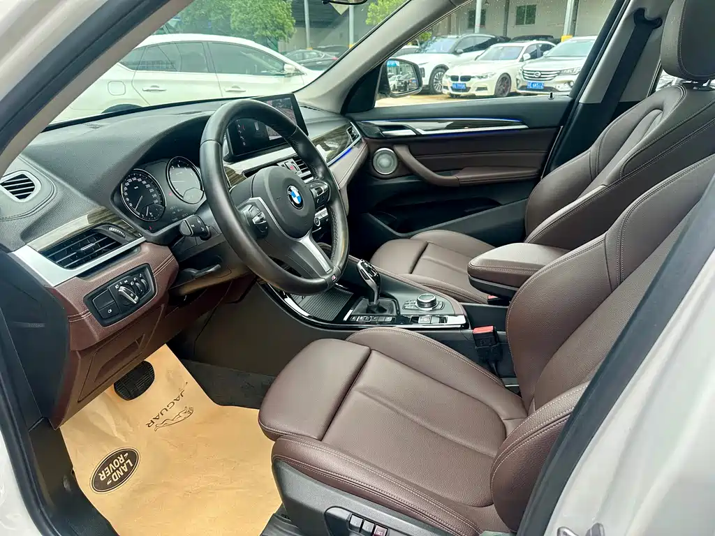 BMW X1 2022 xDrive25Li Exclusive Model купить на сайте DeffCars