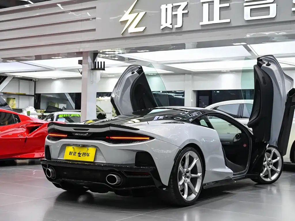 McLaren GT 2019 4.0T Standard Model купить на сайте DeffCars