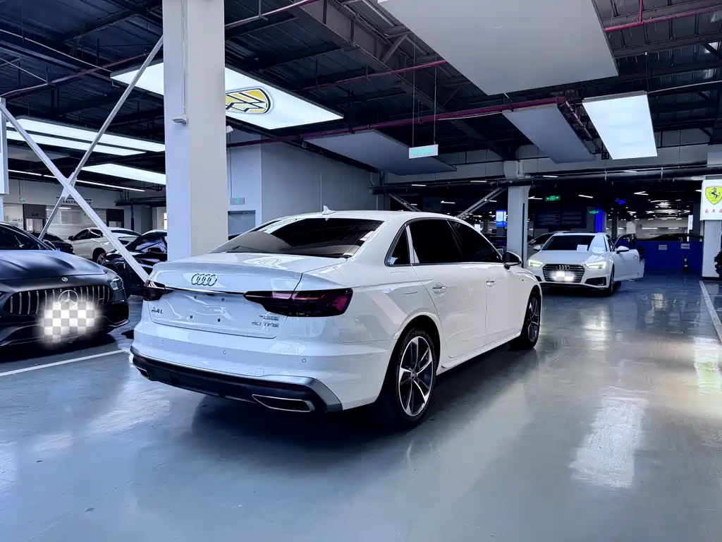 Audi A4L 2024 40 TFSI Fashionable and Dynamic купить на сайте DeffCars