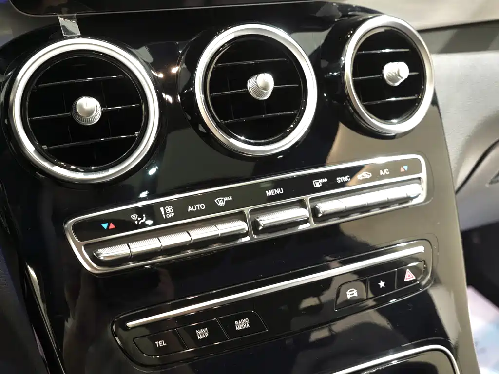 Mercedes-Benz GLC Coupe 2021 GLC 260 4MATIC Coupe SUV купить на сайте DeffCars