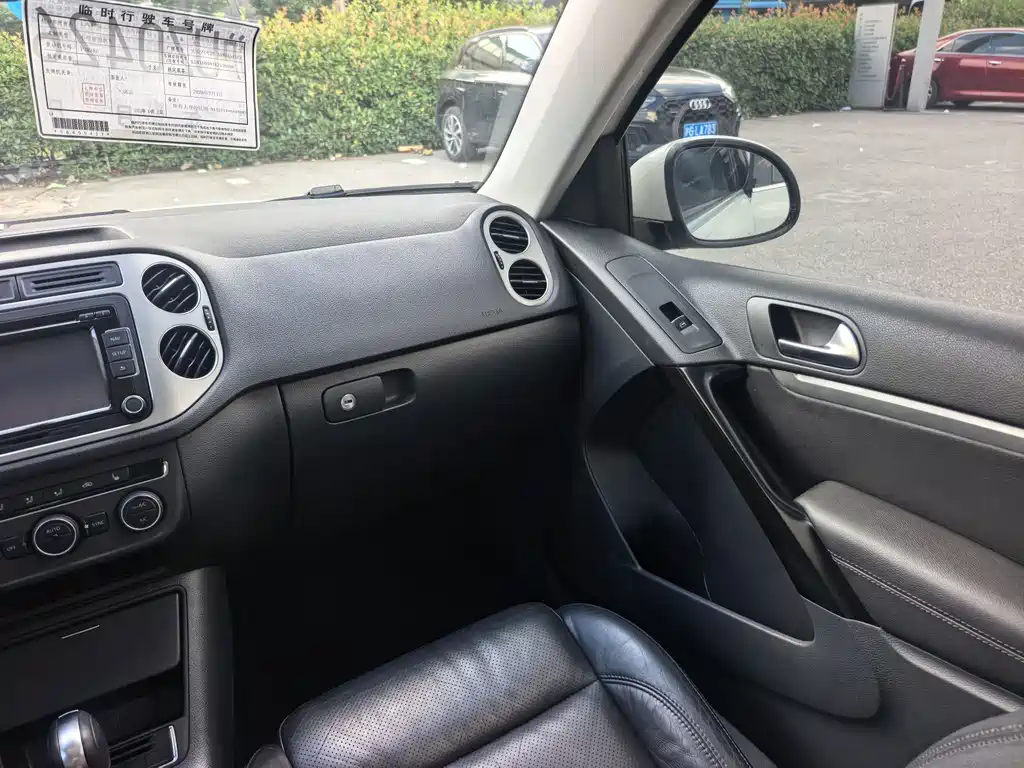 Tiguan 2013 1.8TSI automatic two-wheel drive luxury model купить на сайте DeffCars