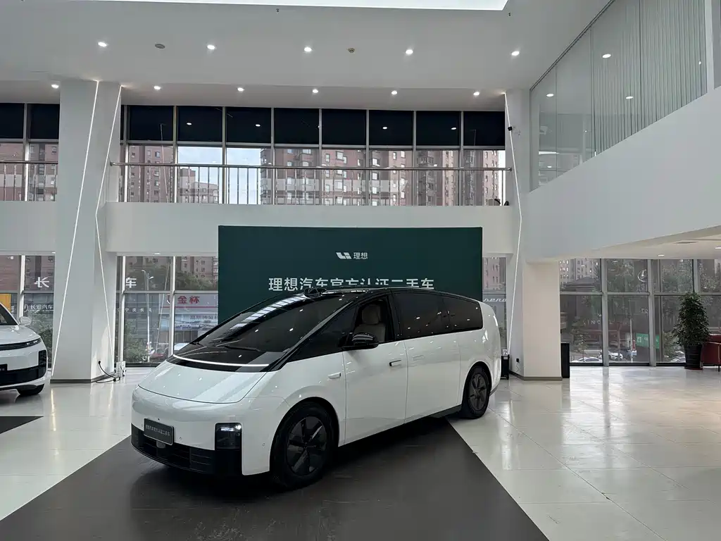 Ideal MEGA 2024 Ultra купить на сайте DeffCars