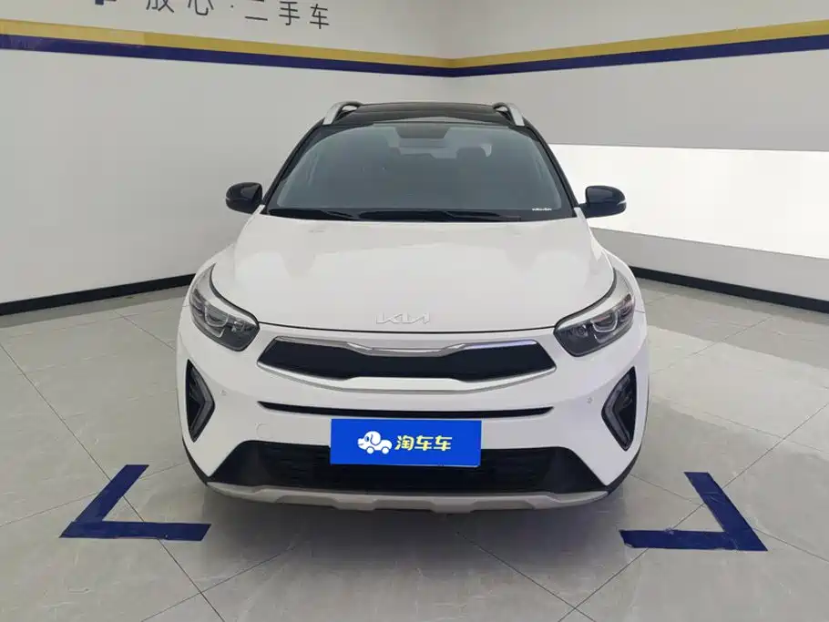 Yipao 2021 1.4L CVT sunroof model купить на сайте DeffCars