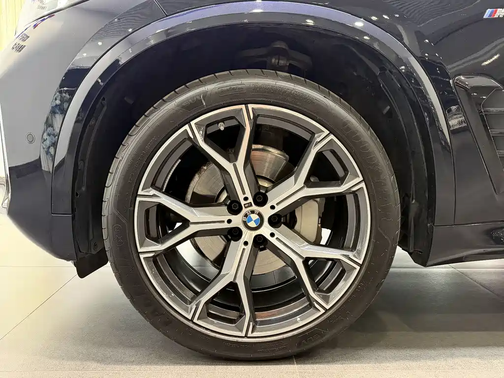 BMW X5 2023 xDrive 30Li Exclusive M Sports Night Package купить на сайте DeffCars