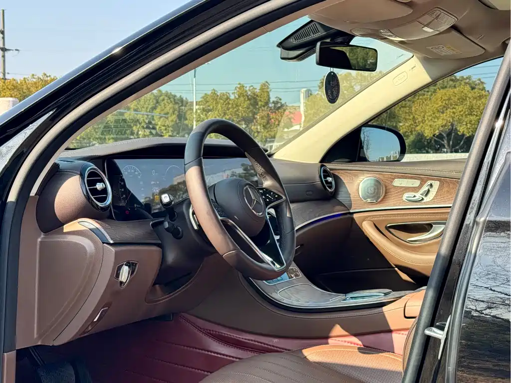 Mercedes-Benz E-Class 2021 E 300 L Luxury Model купить на сайте DeffCars