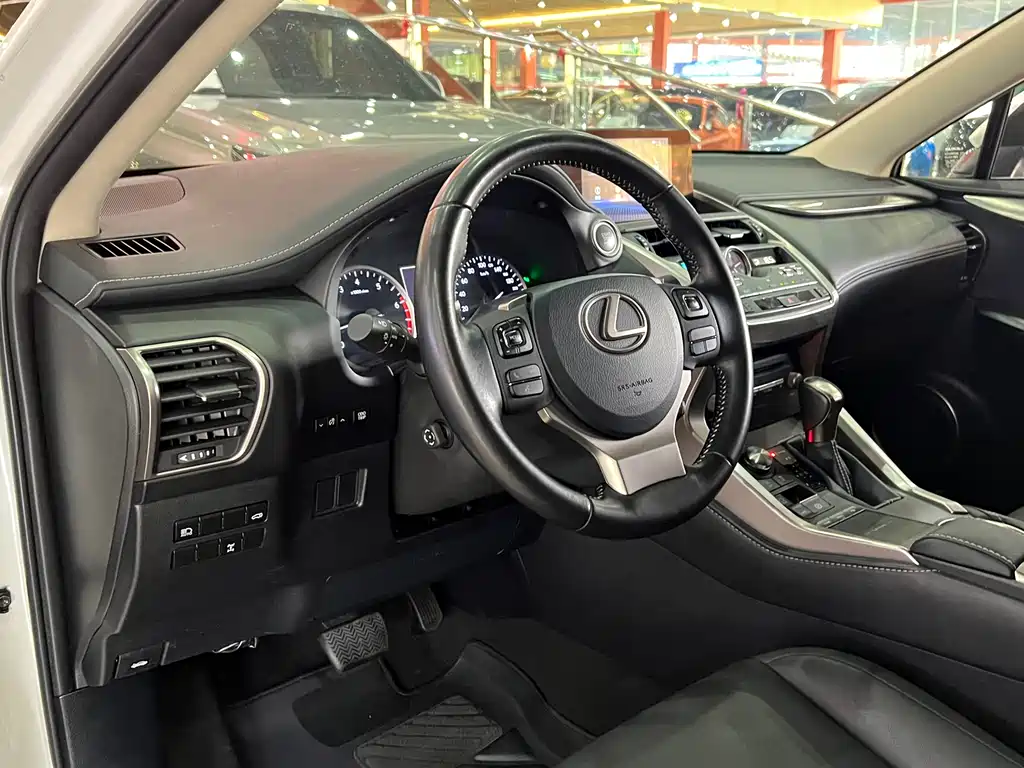 Lexus NX 2017 300 AWD Advanced Edition купить на сайте DeffCars