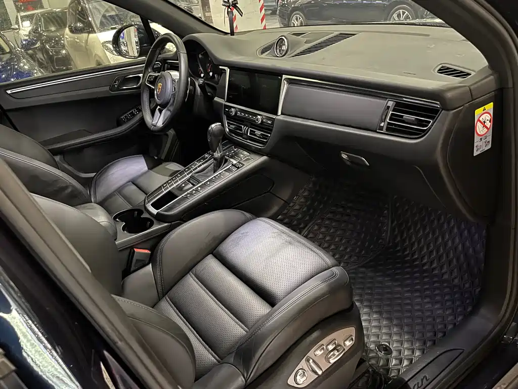 Macan 2020 Macan 2.0T купить на сайте DeffCars