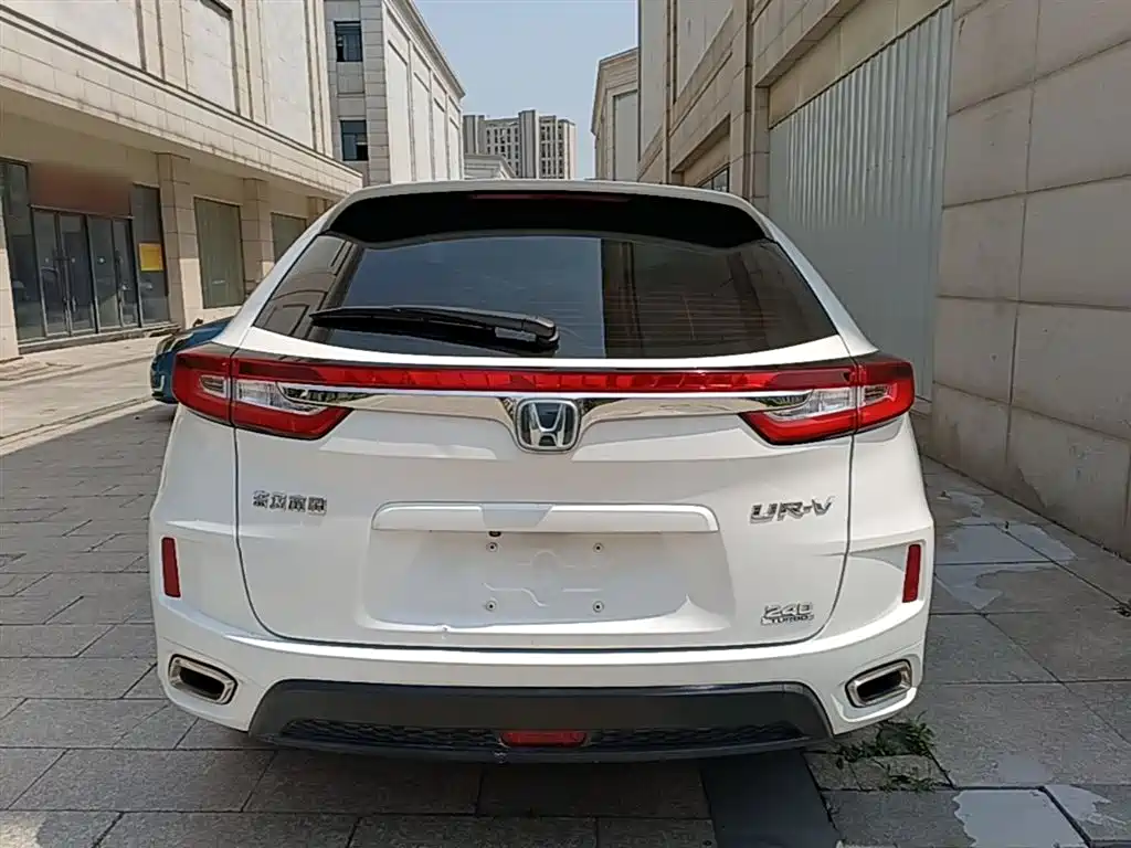 Honda UR-V 2017 240TURBO 2WD Classic Edition National VI купить на сайте DeffCars