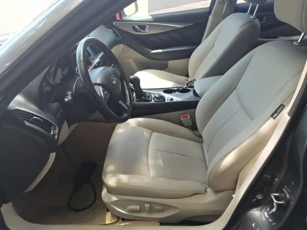 Infinity Q50L 2015 2.0T Delight Edition купить на сайте DeffCars