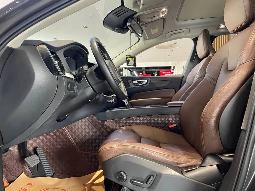 Volvo XC60 2019 T5 Four-wheel Drive Smart Edition National VI купить на сайте DeffCars