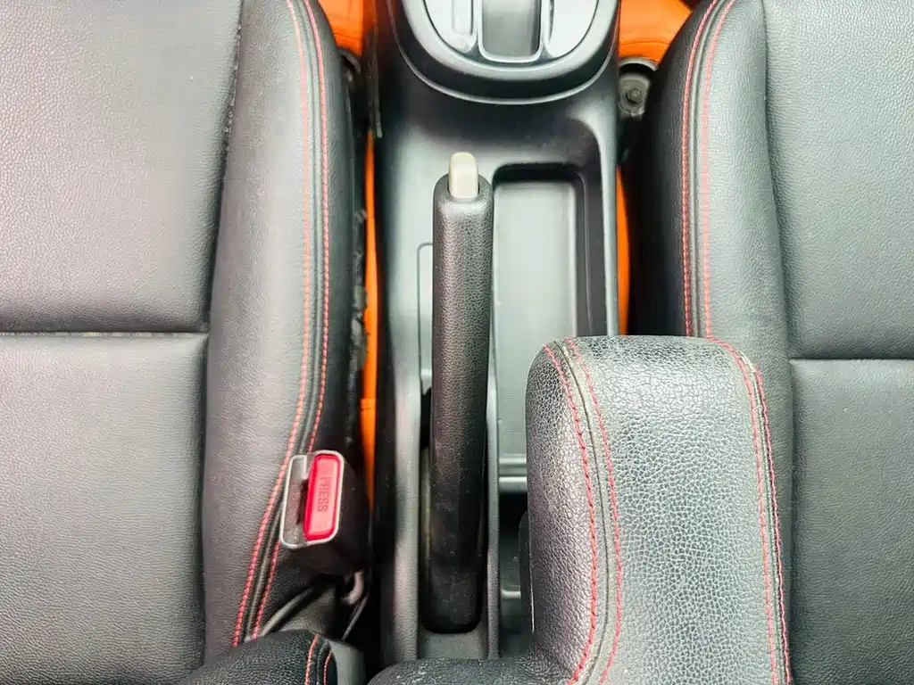 Fit 2018 1.5L CVT Comfort Sunroof Edition купить на сайте DeffCars