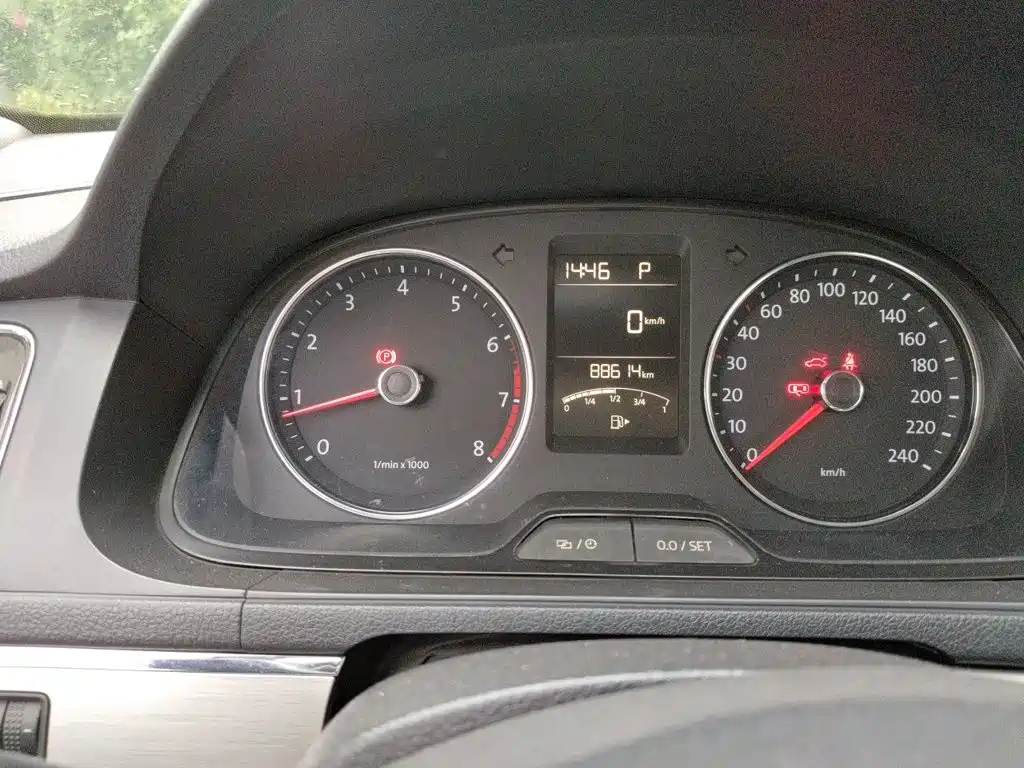 Lavida 2013 facelift 1.6L automatic luxury version купить на сайте DeffCars