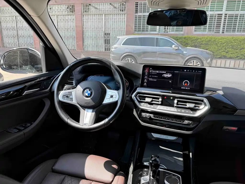 BMW X3 2022 facelift xDrive25i M sports package купить на сайте DeffCars