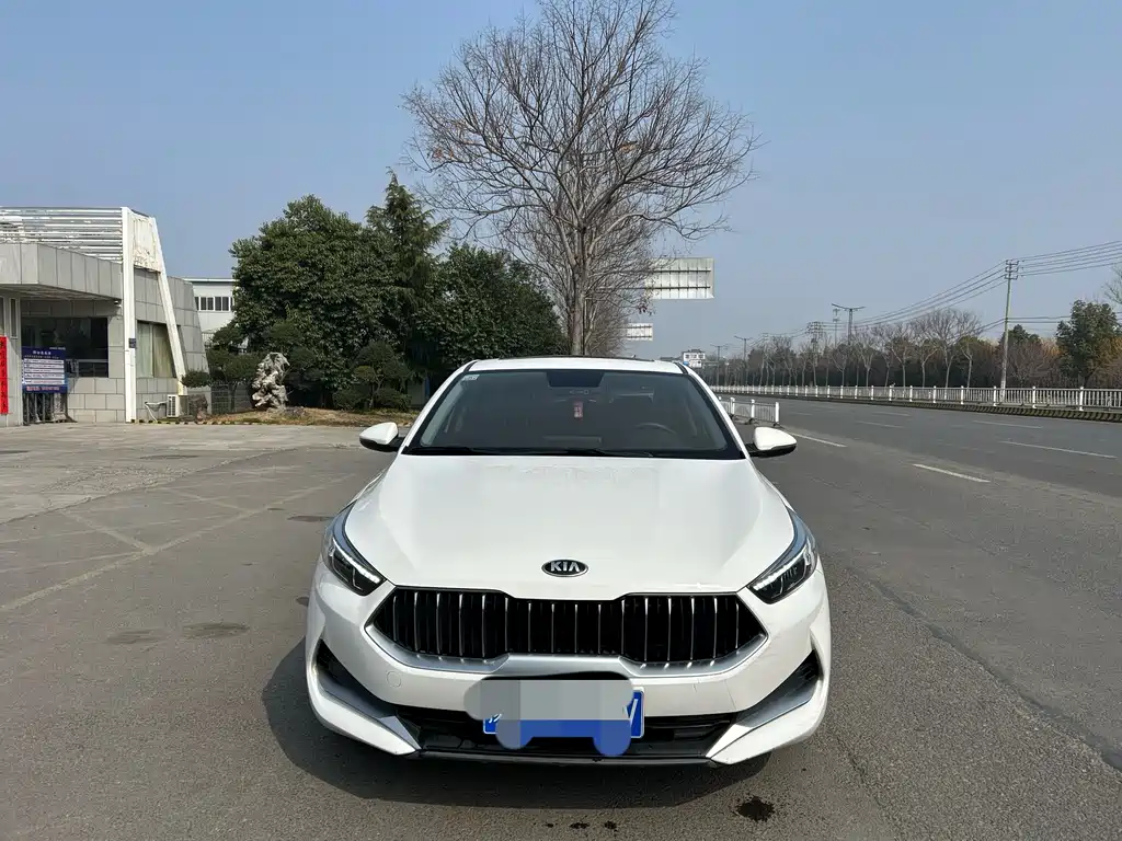 Kia K3 2021 1.5L CVT Fashion Edition купить на сайте DeffCars