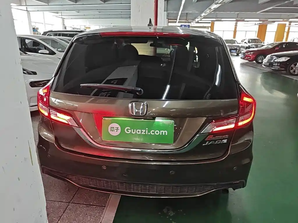 Jade 2017 1.8L automatic classic version 5 seats купить на сайте DeffCars