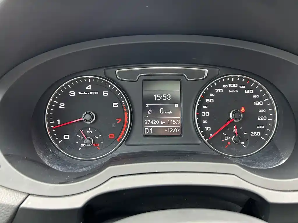 Audi Q3 2018 30th Anniversary Model 35 TFSI Sports купить на сайте DeffCars