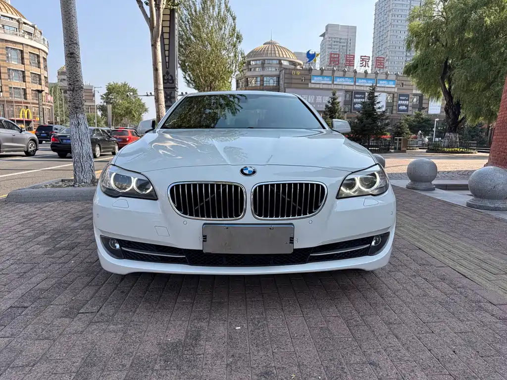 BMW 5 Series 2013 525Li Luxury Model купить на сайте DeffCars