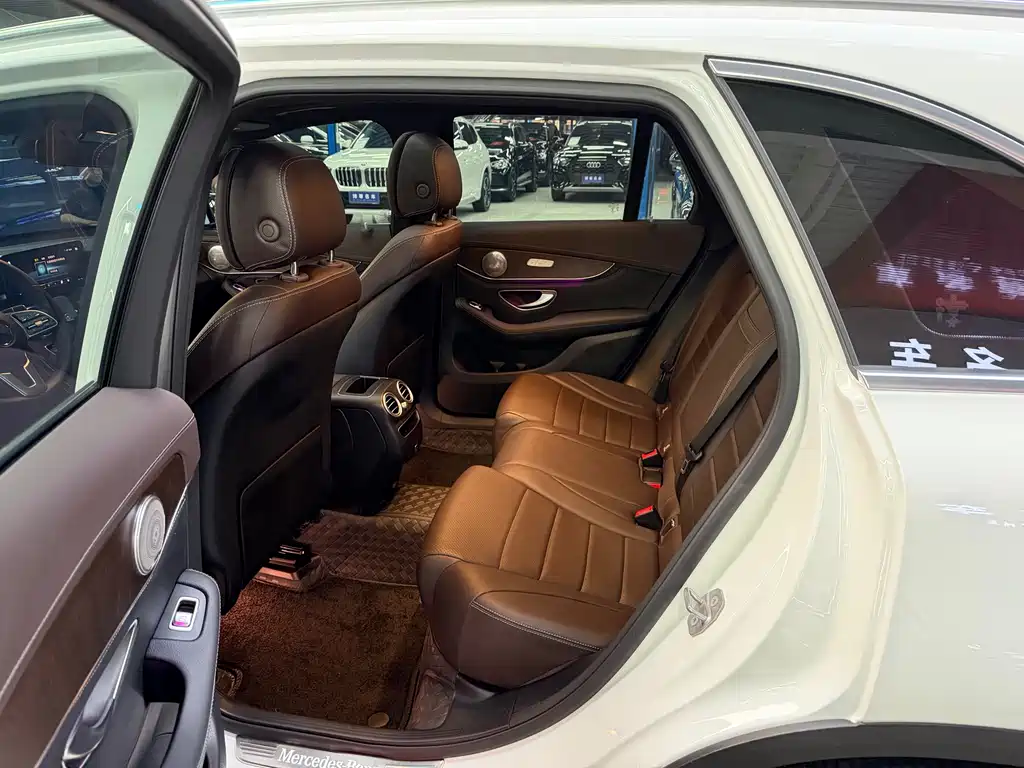 Mercedes-Benz GLC 2020 facelift GLC 260 L 4MATIC luxury model купить на сайте DeffCars