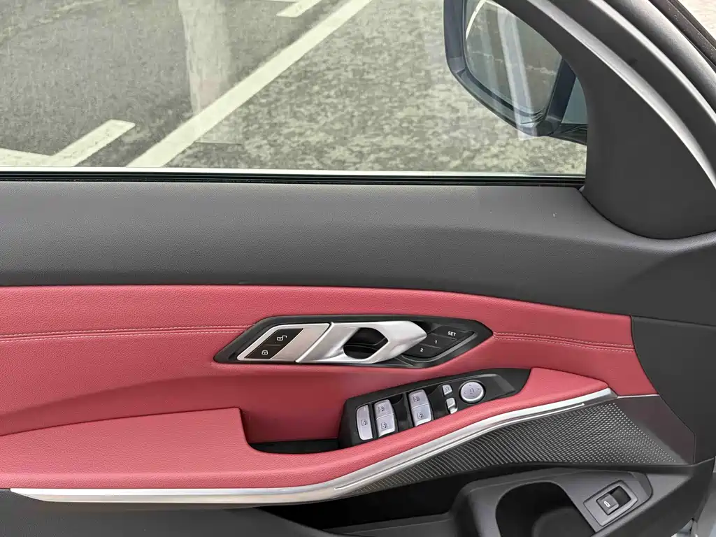 BMW 3 Series 2025 325Li M Sports Package купить на сайте DeffCars