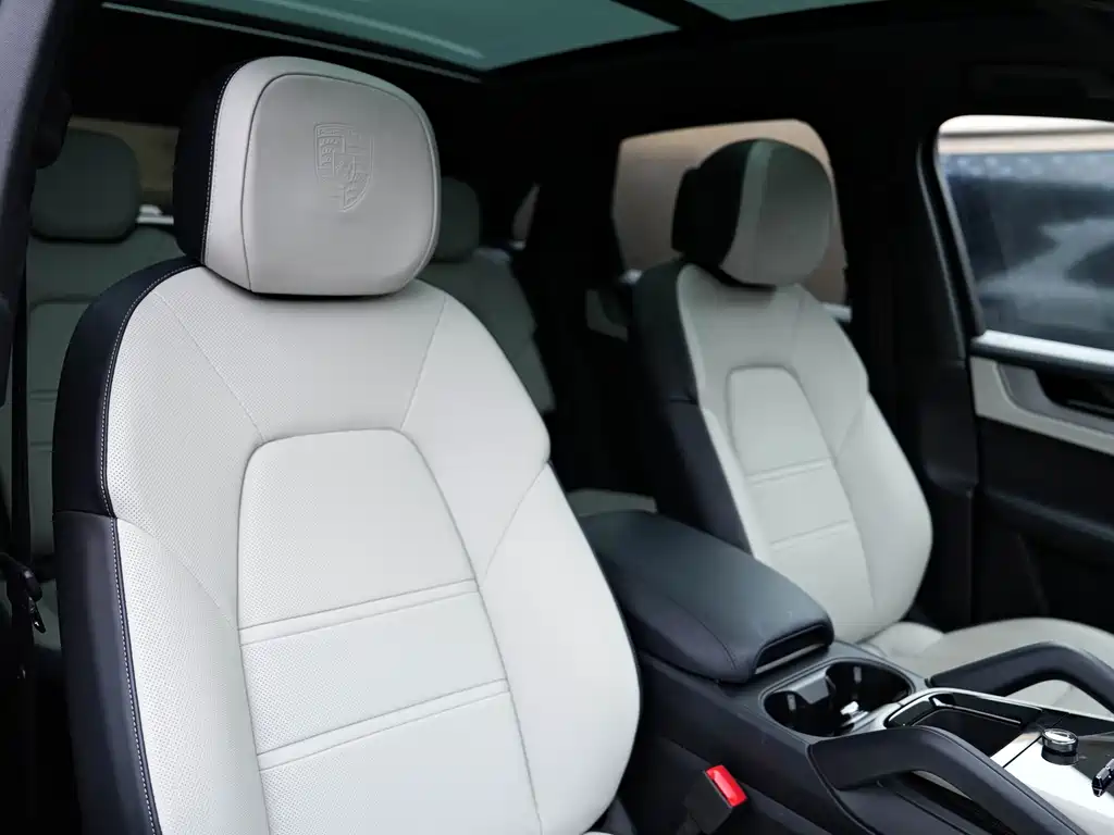 Cayenne 2025 3.0T купить на сайте DeffCars