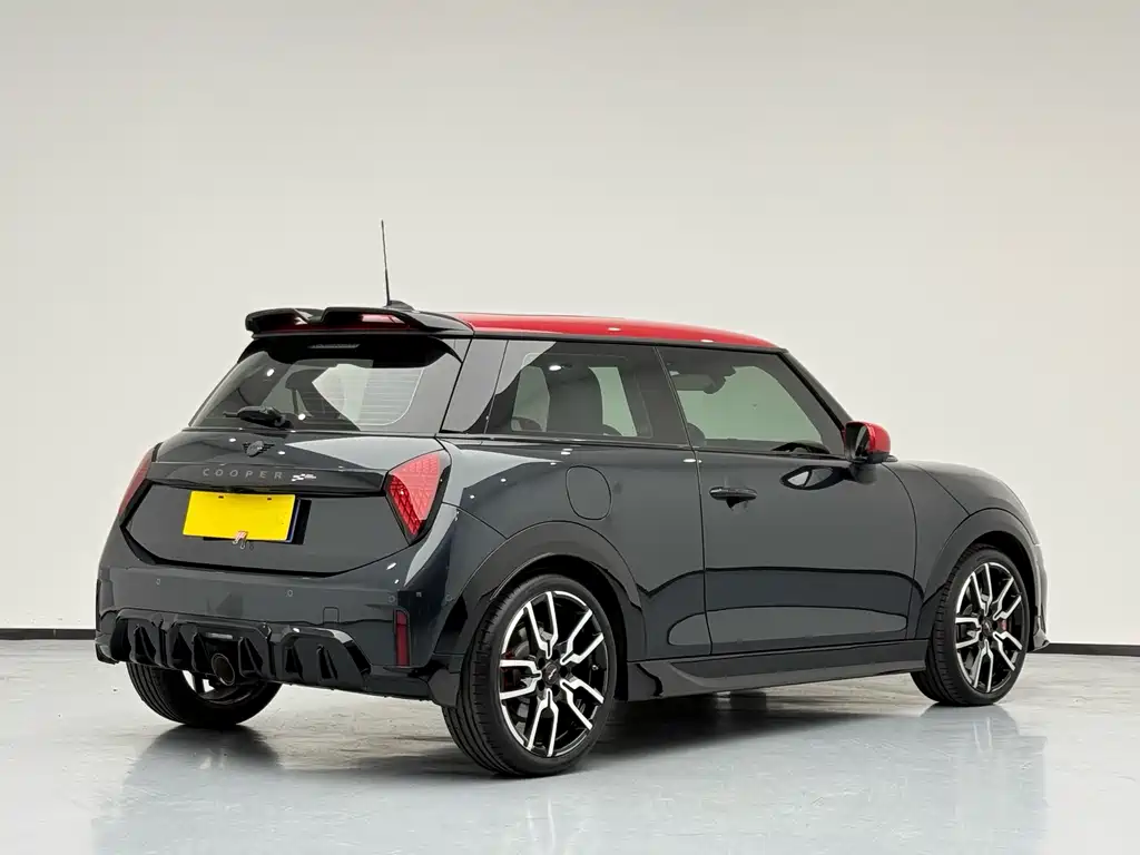 JCW 2025 John Cooper works купить на сайте DeffCars