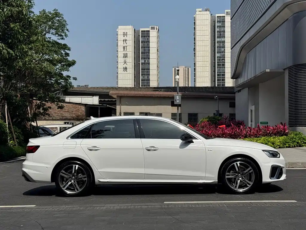 Audi A4L 2020 40 TFSI luxury and dynamic model купить на сайте DeffCars