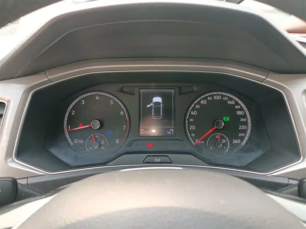 T-ROC 2020 230TSI DSG two-wheel drive aggressive model купить на сайте DeffCars