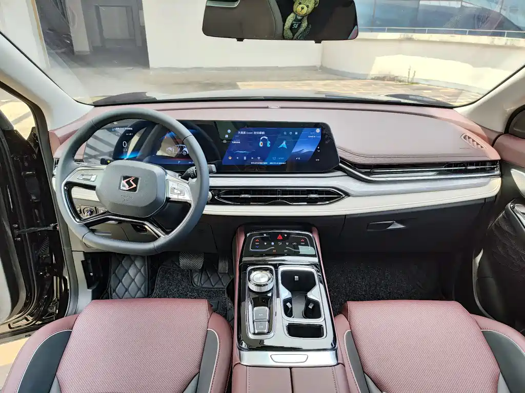 Sihao QX 2021 300T DCT distinguished intelligent connected model купить на сайте DeffCars