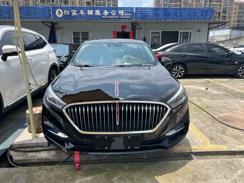 Hongqi H5 2020 1.8T Automatic Intelligent Connected Flag Rhyme Edition купить на сайте DeffCars