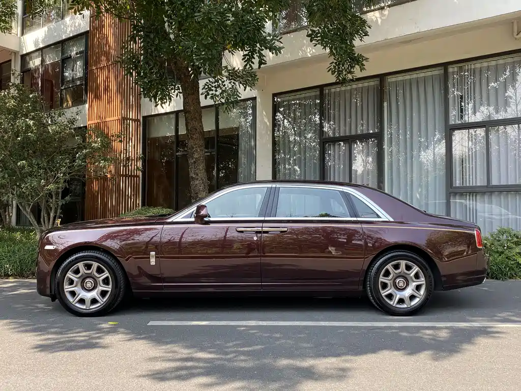 Ghost 2015 Series II Extended Edition купить на сайте DeffCars