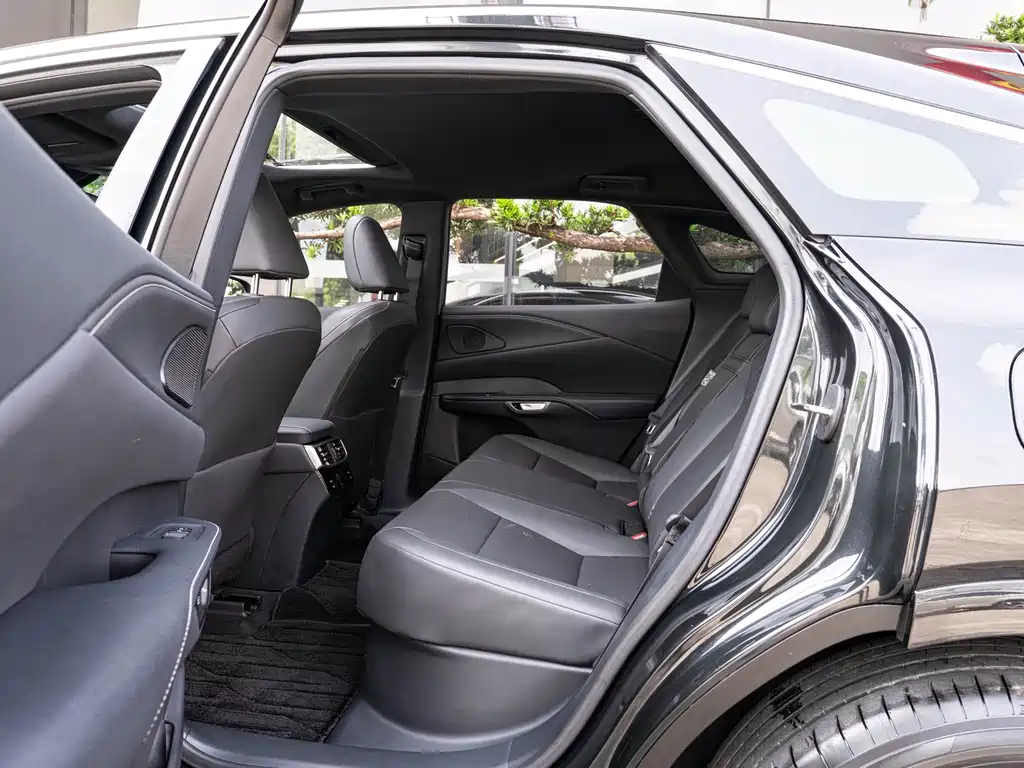 Lexus RX 2025 300 four-wheel drive version купить на сайте DeffCars