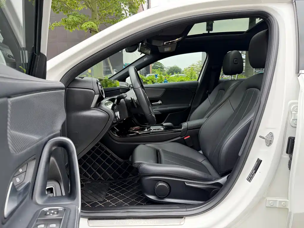 Mercedes-Benz A-Class 2020 facelift A 180 L купить на сайте DeffCars