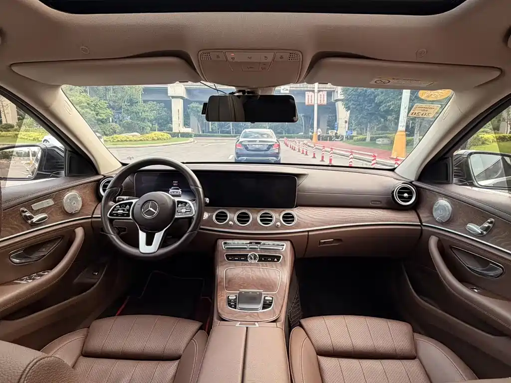Mercedes E-Class 2019 E200L купить на сайте DeffCars