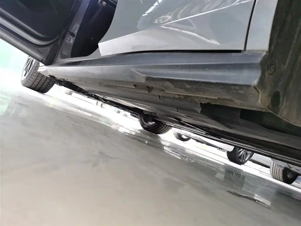 Changan UNI-V 2022 1.5T smart pilot model купить на сайте DeffCars