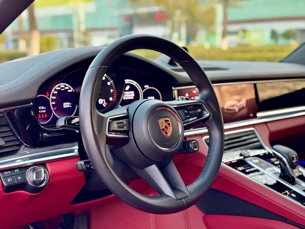 Panamera 2023 Panamera 2.9T Platinum Edition купить на сайте DeffCars