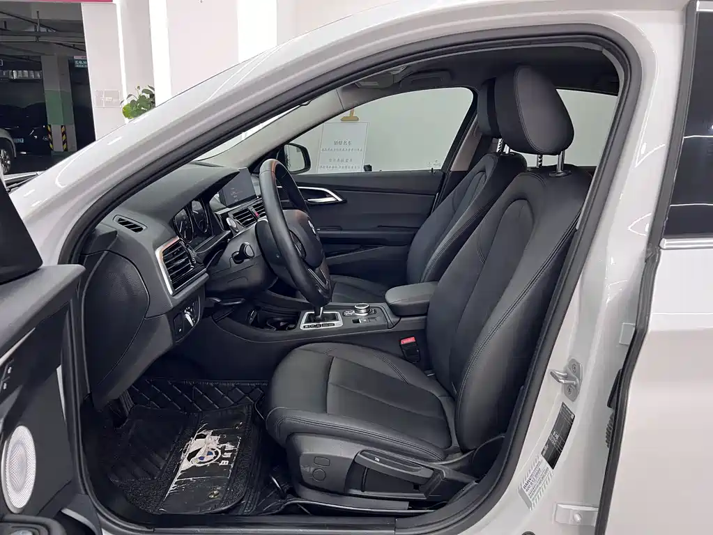 BMW 1 Series 2021 120i M Sports Edition купить на сайте DeffCars