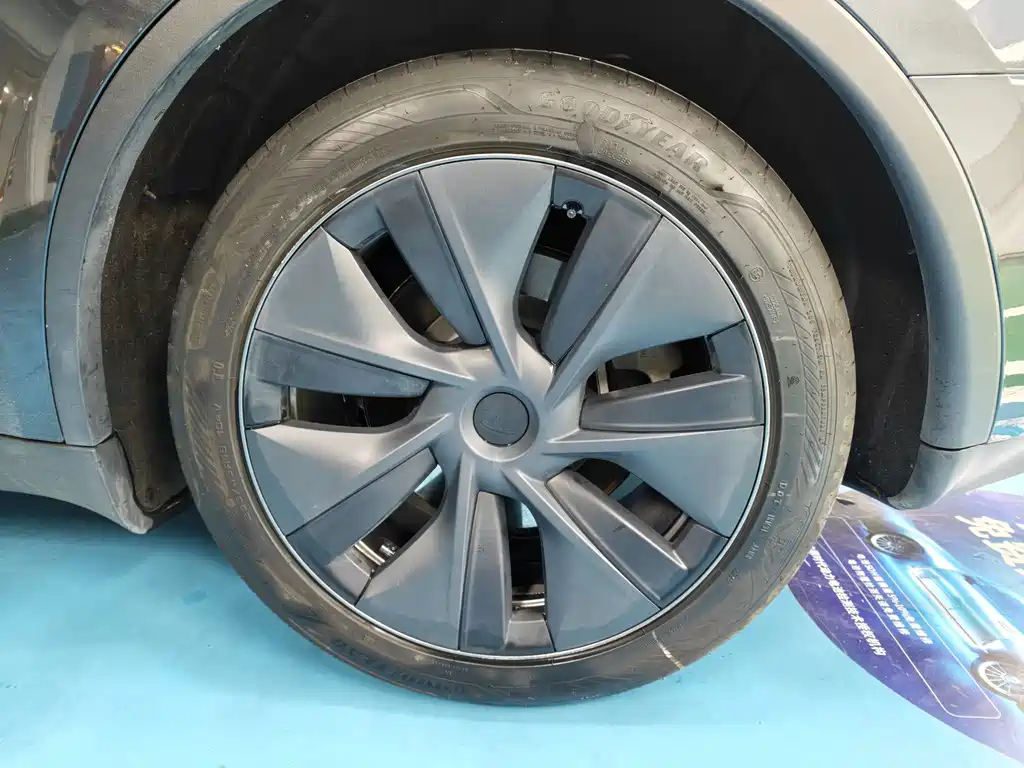 Model Y 2024 rear-wheel drive version купить на сайте DeffCars