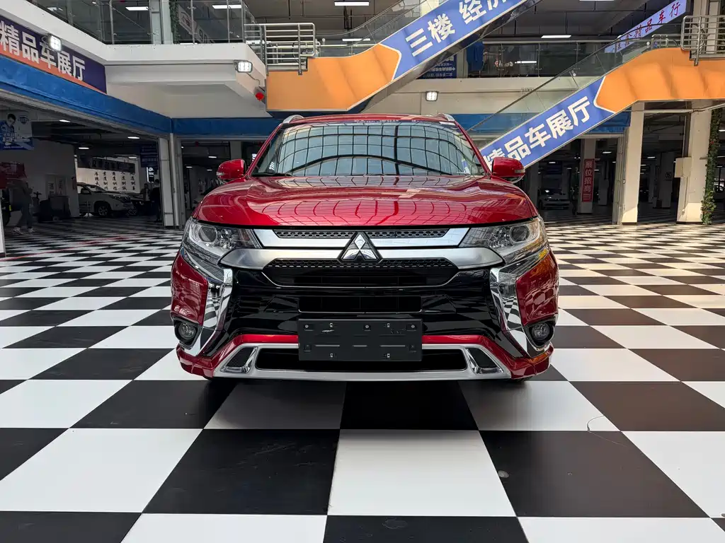 Outlander 2021 facelift 2.0L 2WD Enjoy Edition 5 seats купить на сайте DeffCars