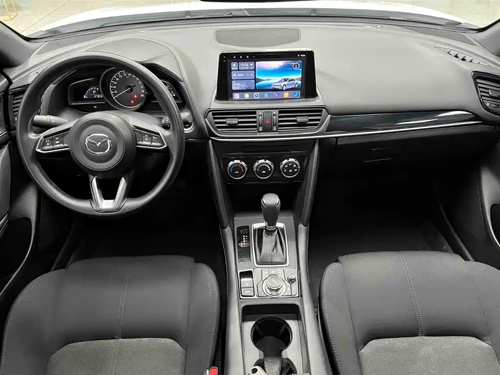 Mazda CX-4 2021 2.0L automatic two-wheel drive Blue Sky Vitality Edition купить на сайте DeffCars