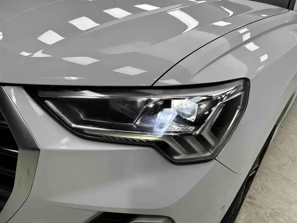 Audi Q3 2022 35 TFSI Fashionable and Dynamic купить на сайте DeffCars