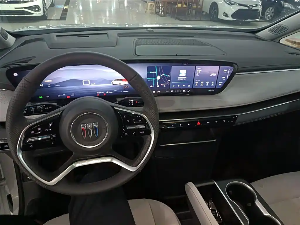 Buick GL8 2025 Lu Zun Exclusive Edition купить на сайте DeffCars