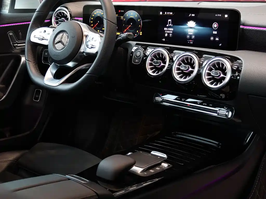 Mercedes-Benz A-Class 2022 Facelift Three A 200 L Sports Sedan Fashionable купить на сайте DeffCars