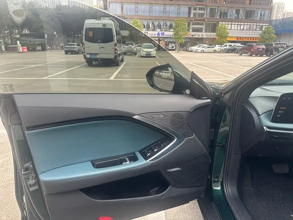 MG7 2025 1.5T 300 DCT Elegant Edition купить на сайте DeffCars