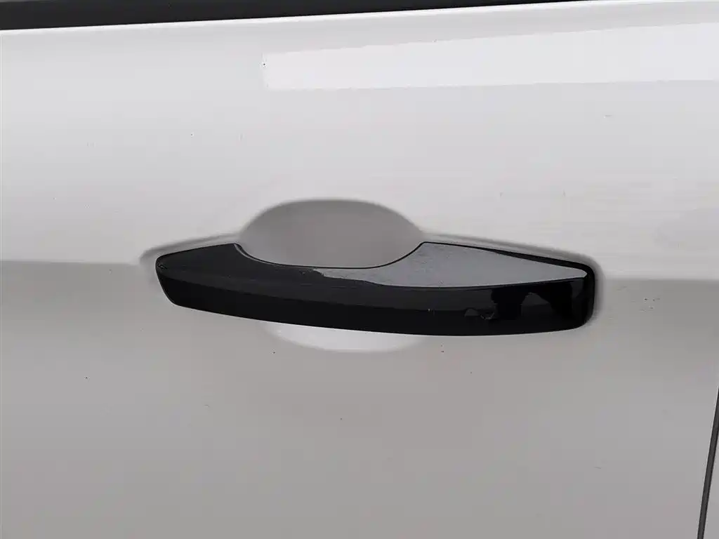 Lynk & Co 03 2022 2.0TD DCT Pro купить на сайте DeffCars
